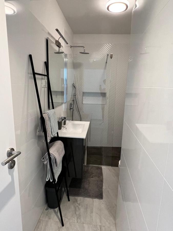 Apartman Festini Pag Pag Town Exterior foto