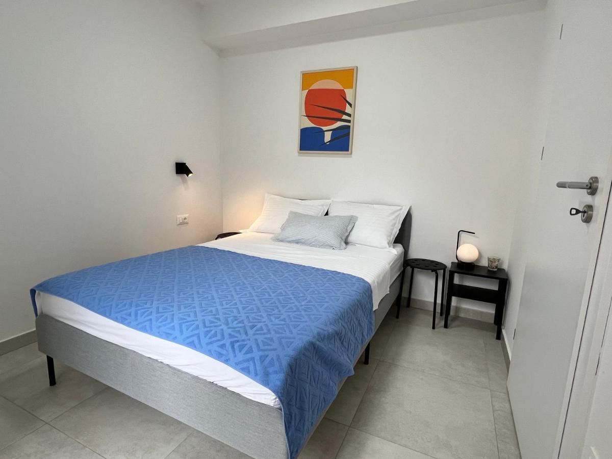 Apartman Festini Pag Pag Town Exterior foto